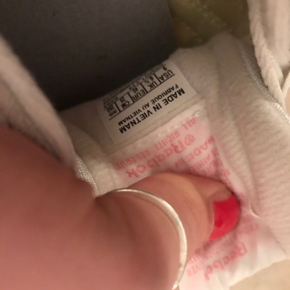 Reebok Classic White Sneakers - Picture 5 of 8